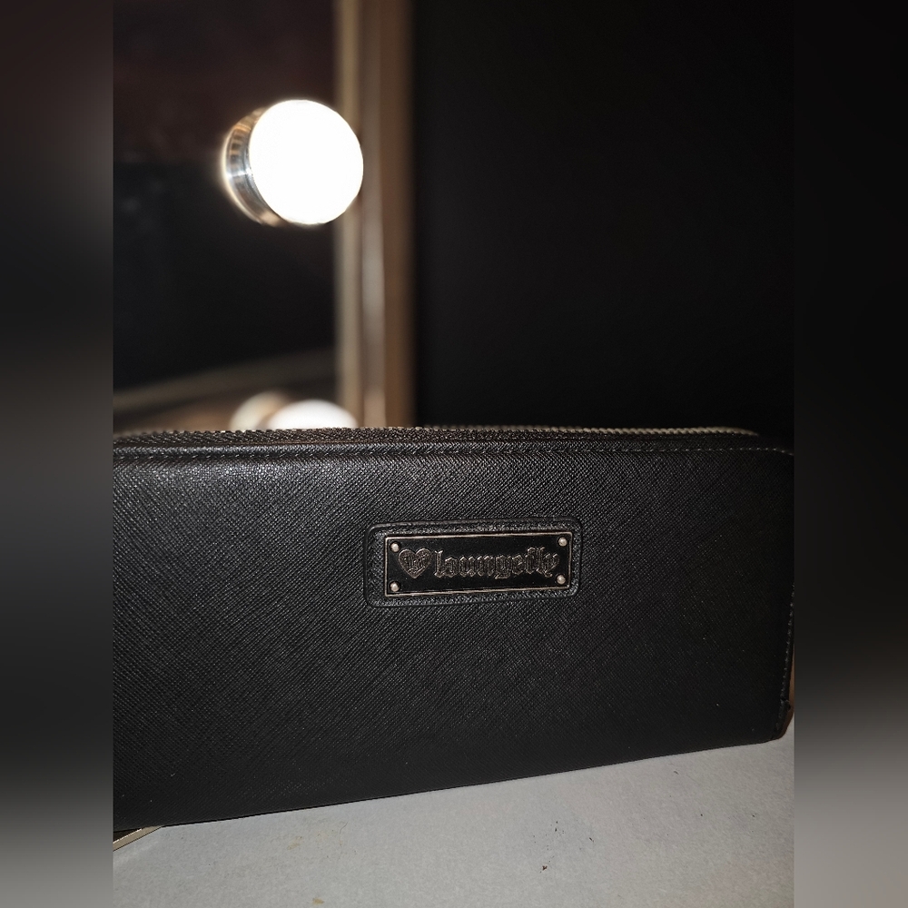 Loungefly Skull Black Wallet